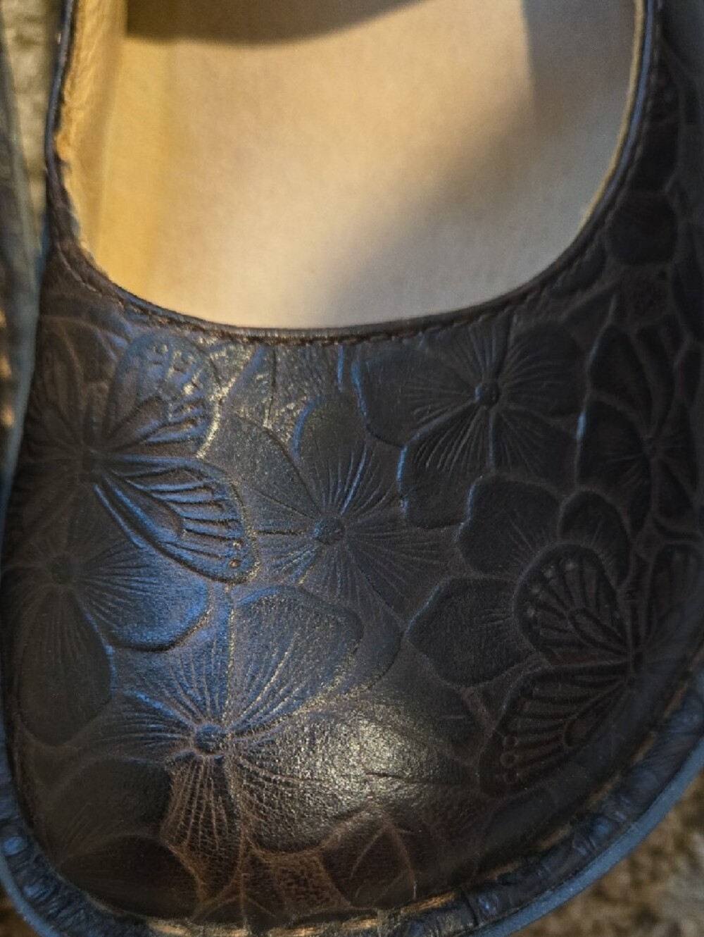 Dark Brown Floral Mary Jane Shoes - Picture 4 of 10